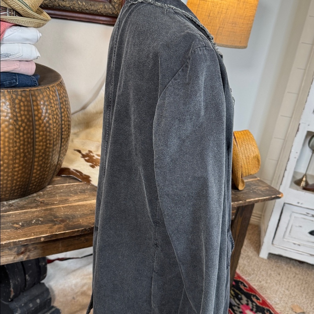 Vintage Pop Icon Distressed Jacket - Picture 8 of 8
